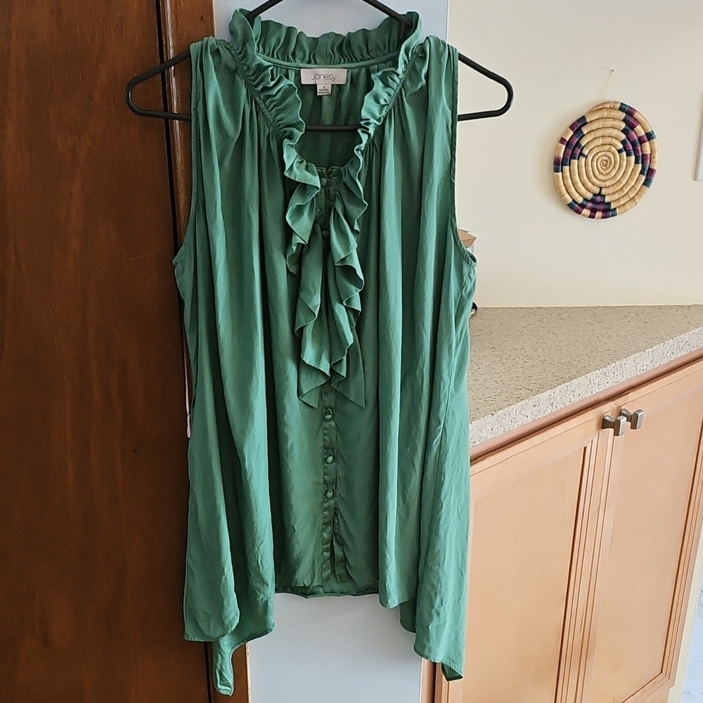 Jonesy Green Silk Handkerchief Hem Sleeveless Top